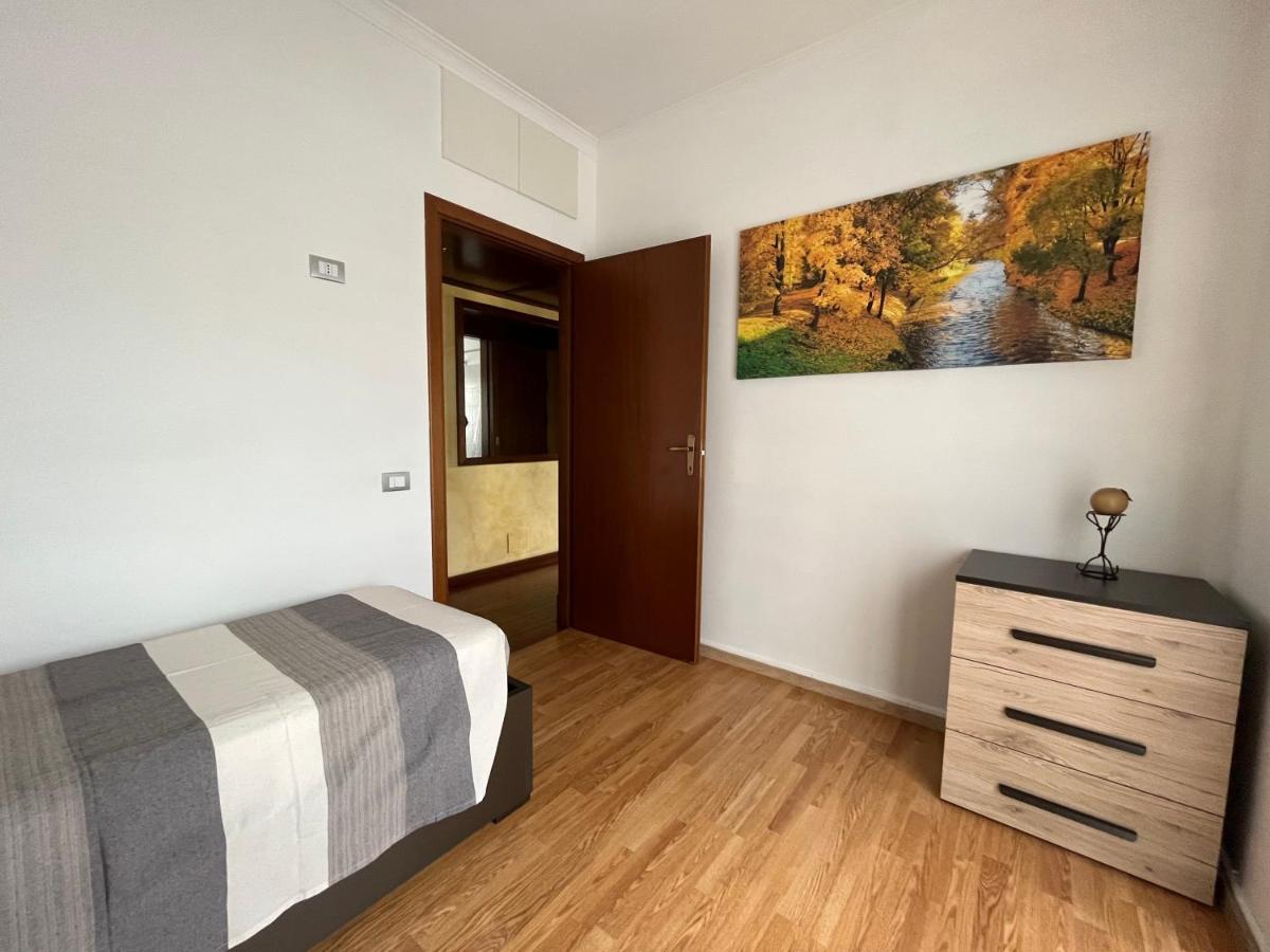 Domus Iuturnae Apartment *